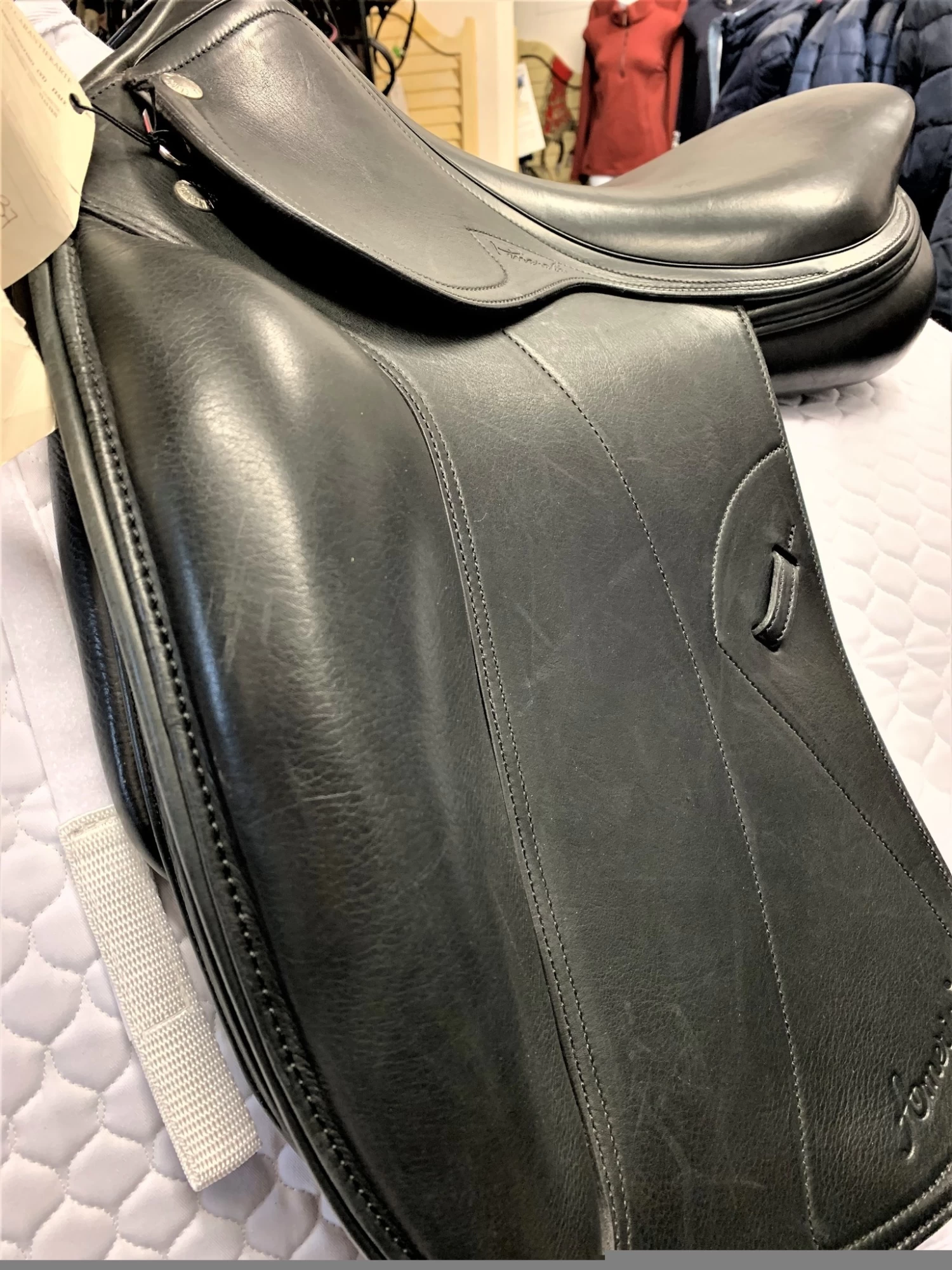 Amerigo Flat Seat Pinerolo Dressage Saddle 17 1/2" M Black Ex Demo 4 Amerigo Flat Seat Pinerolo Dressage Saddle 17 1/2" M Black Ex Demo - Image 4