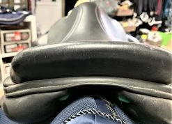 Equipe Elegance Mono Dressage Saddle 17" M Black Ex Demo 5 Equipe Elegance Mono Dressage Saddle 17" M Black Ex Demo -Equestrian Supplies Store equipe elegance mono dressage saddle 17 m black ex 121427294 n a 332956603