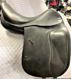 Jaguar Deep Seat XKC Dressage Saddle 18" M Black Buffalo Leather With Wool Panels Ex Demo