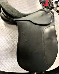 Passier Antares Dressage Saddle 17" M Black With Suede Seat Ex Demo