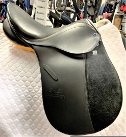 Stubben Rex VSD Saddle 16" 32 Black Ex Demo Black