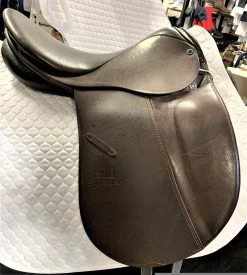 Stubben Tristan DL Dressage Saddle 17 1/2" 28 Brown Ex Demo