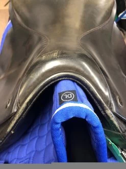 Symonds Designer Dressage 17" M Black Second Hand Saddle -Equestrian Supplies Store symonds designer dressage 17 m black second hand s 122041683 n a 332997883